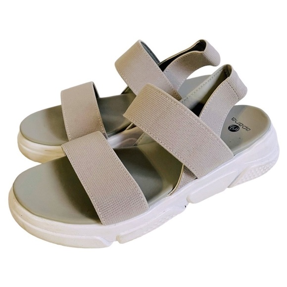 Apana Nola Gray and White Strappy Sandals Size 8.5 - Picture 1 of 7